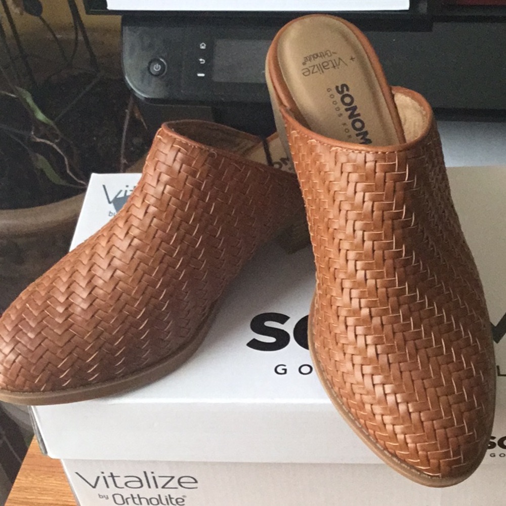 Vitalize Ortholite shoes
